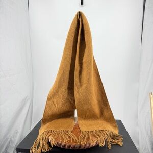 Capchatex high-quality alpaca wool scarf or shawl from Peru tan fringe trim
